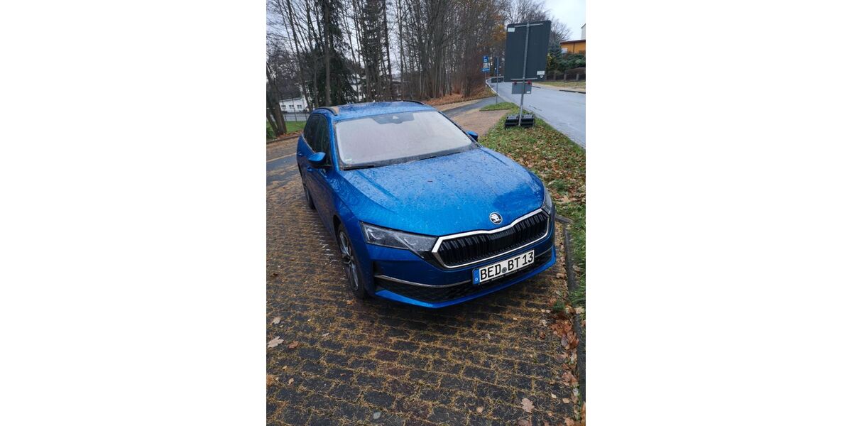 Skoda Octavia 3.500 km 38.999 &euro; Weißenborn 09600