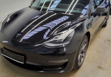 Tesla Model 3 150.000 km 22.950 &euro; Steinbach-Hallenberg OT Herges-Hallenberg 98587
