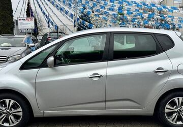 Kia Venga 18.153 km 12.850 &euro; Königs Wusterhausen - OT Niederlehme 15713