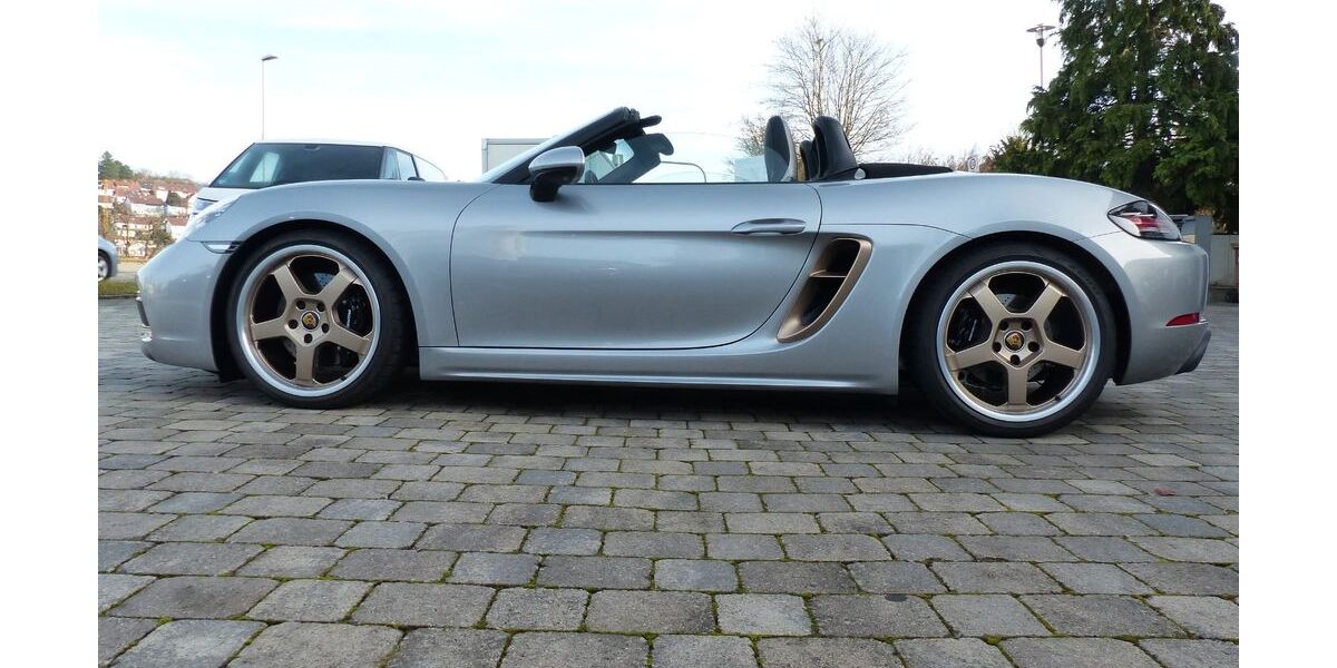 Porsche Boxster 1.850 km 99.840 &euro; Wurmberg 75449