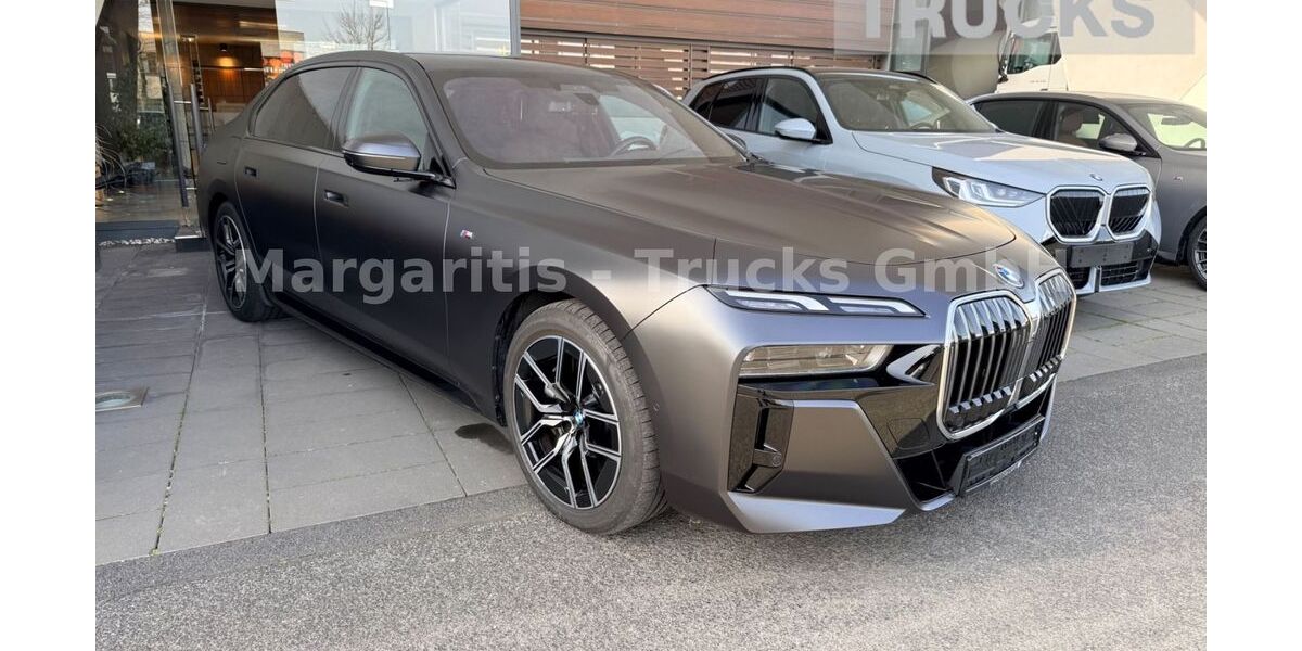 BMW 750 15.800 km 104.890 &euro; Köln Rodenkirchen 50996