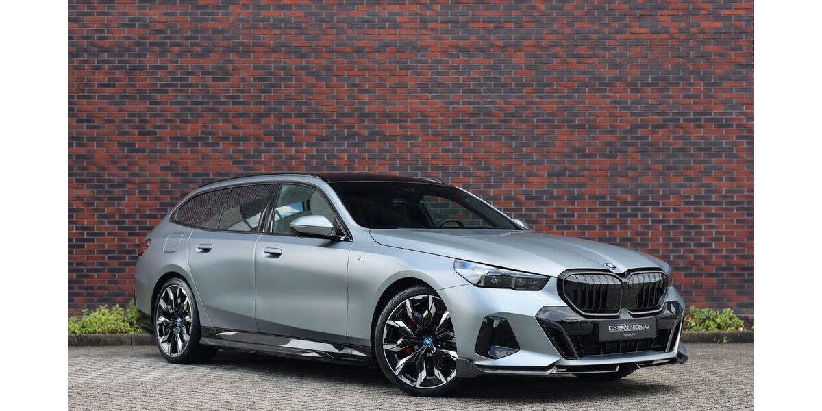 BMW 530 10.482 km 78.950 &euro; GENEMUIDEN 