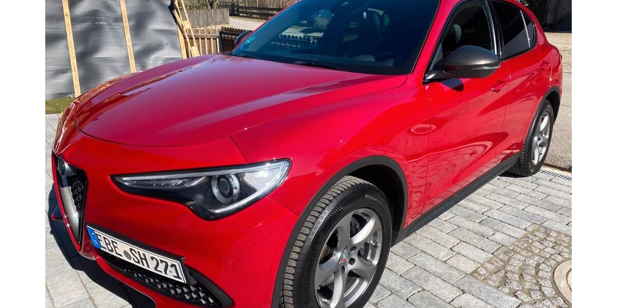 Alfa Romeo Stelvio 145.000 km 19.800 &euro; Kirchseeon 85614