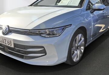 VW Golf 5.000 km 49.990 &euro; Lübeck 23560