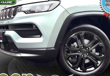 Jeep Compass 27.359 km 21.490 &euro; Düsseldorf 40625