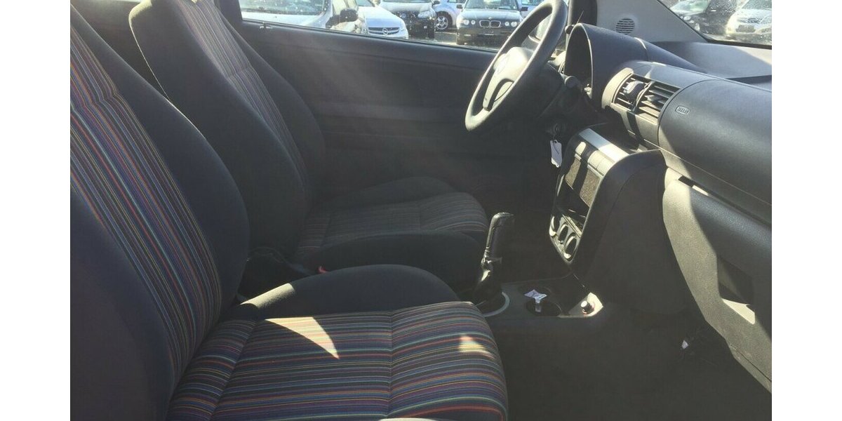 VW Fox Basis mit Resttüv 9/26! 150.000 km 500 &euro; Himmelkron 95502