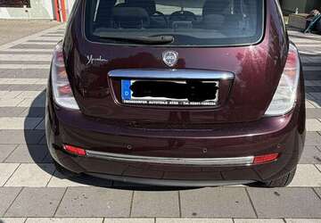 Lancia Ypsilon 99.162 km 3.800 &euro; Dortmund 44369