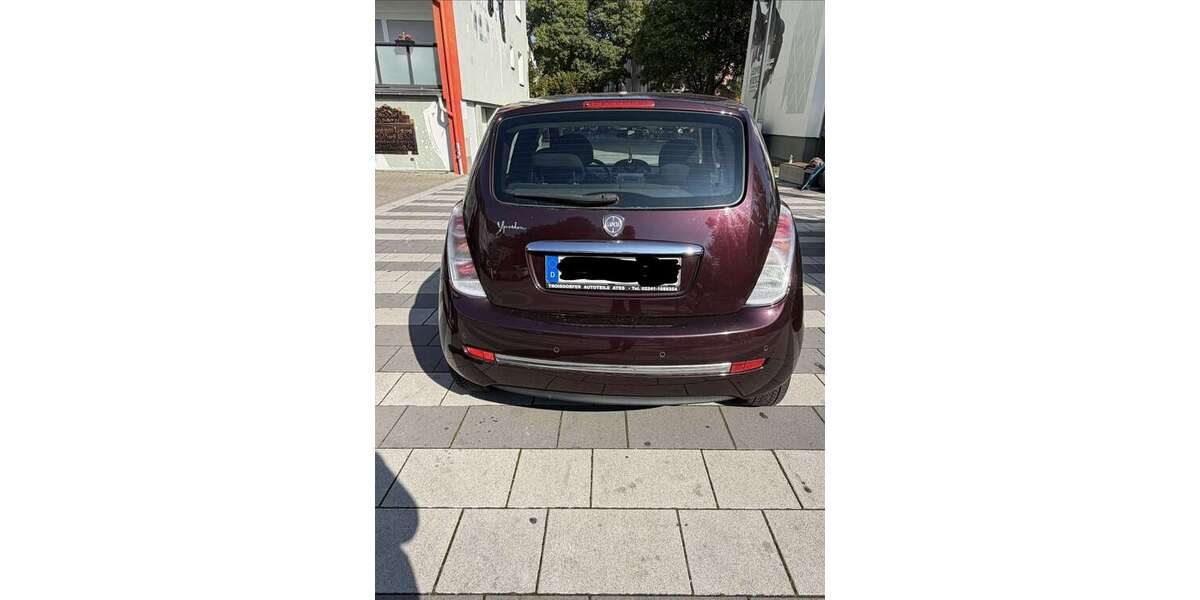 Lancia Ypsilon 99.162 km 3.800 &euro; Dortmund 44369