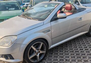 Opel Tigra 125.000 km 1.990 &euro; Umpferstedt 99441