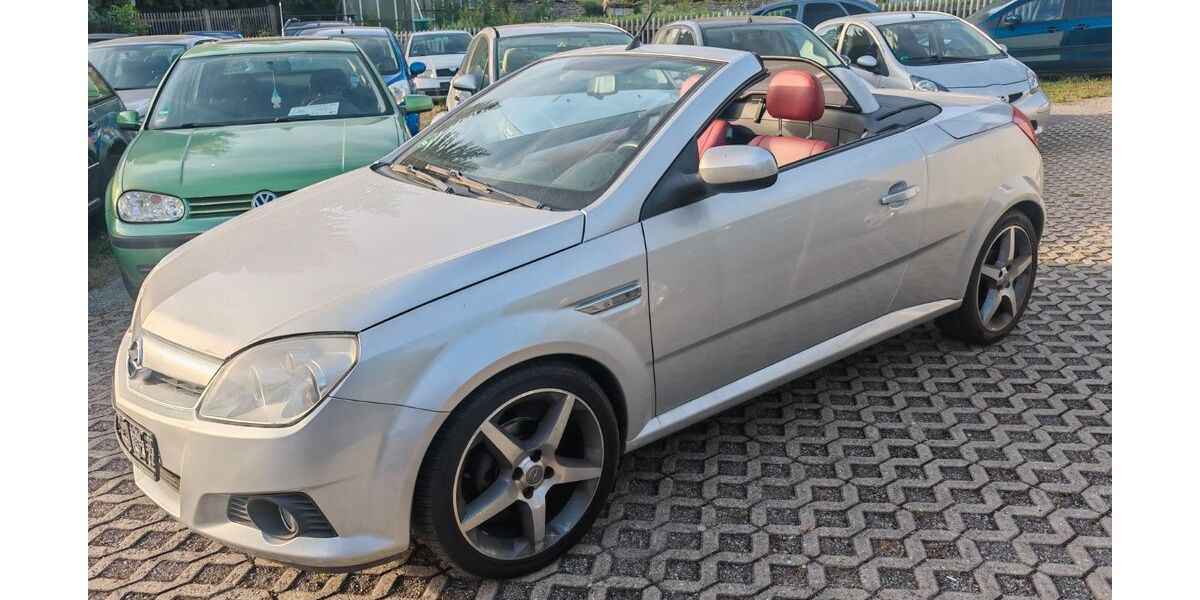 Opel Tigra 125.000 km 1.990 &euro; Umpferstedt 99441