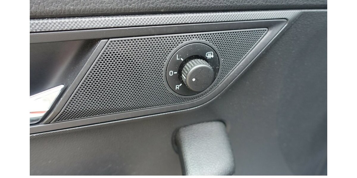 Skoda Fabia Ambition Klimatronik PDC Sitzheizung 120.800 km 6.950 &euro; Neumarkt/OPf 92318