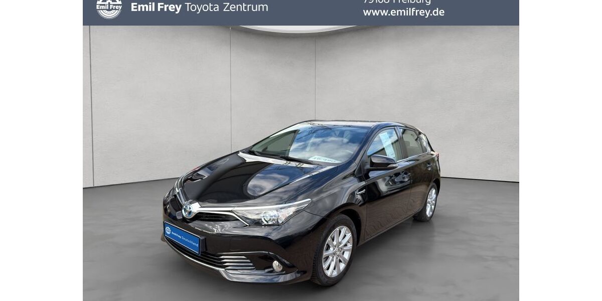 Toyota Auris 68.492 km 16.490 &euro; Freiburg 79108
