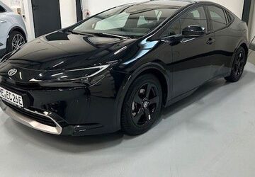 Toyota Prius 31.500 km 34.789 &euro; Haan 42781