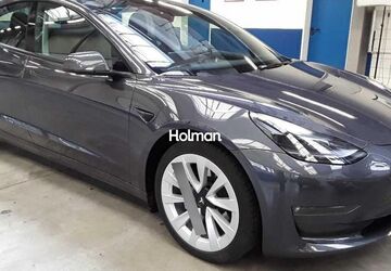 Tesla Model 3 42.221 km 30.155 &euro; Eschborn 65760