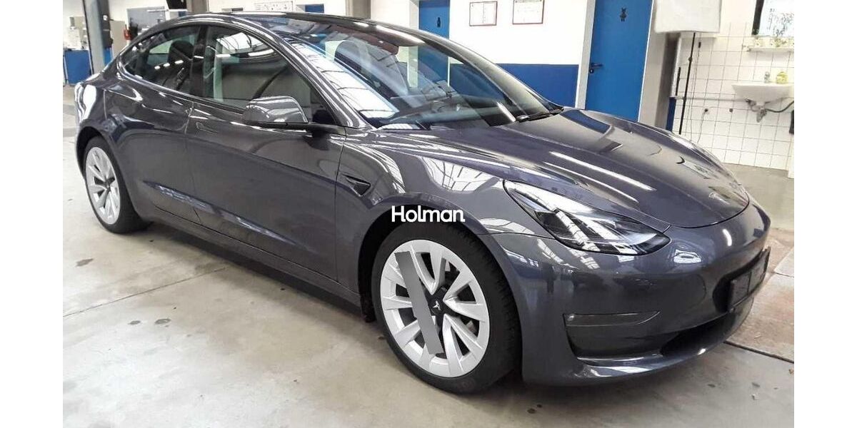 Tesla Model 3 42.221 km 30.155 &euro; Eschborn 65760