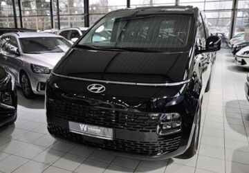 Hyundai STARIA 6.800 km 38.900 &euro; Hamburg 22525