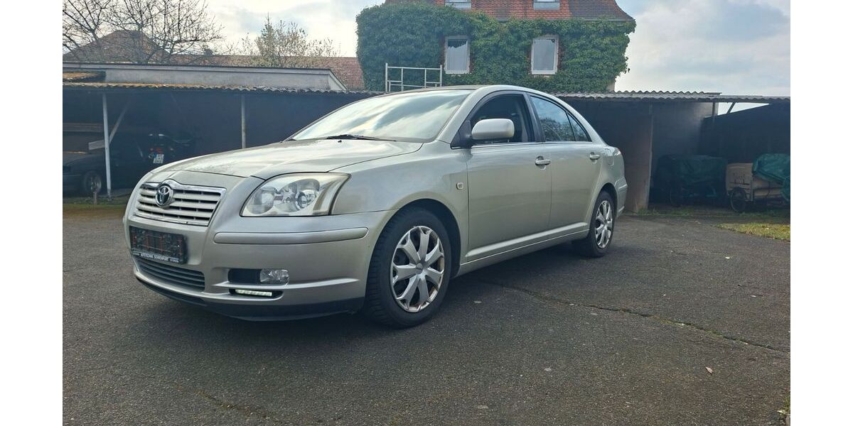 Toyota Avensis 147.000 km 3.400 &euro; Bayreuth 95447