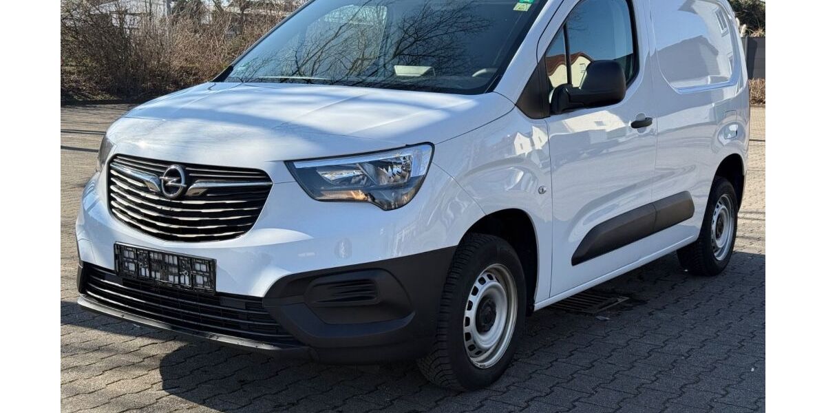 Opel Combo 116.000 km 11.298 &euro; Rüsselsheim 65428