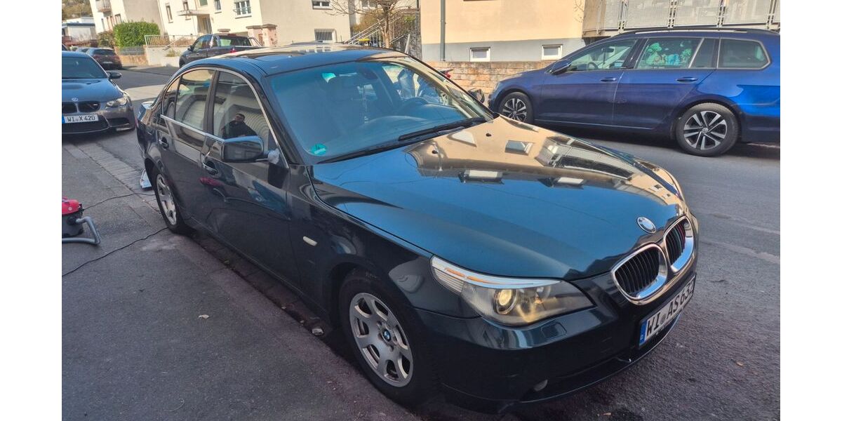 BMW 523 232.000 km 2.300 &euro; Wiesbaden 65199
