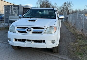 Toyota Hilux 329.000 km 13.490 &euro; salzhausen 21376