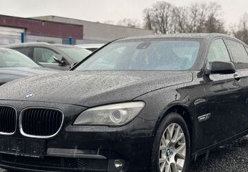 BMW 750 185.000 km 8.950 &euro; Düren 52349