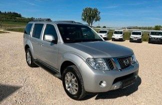 Nissan Pathfinder 178.000 km 19.990 &euro; Wiesbaden 65195