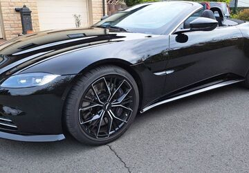 Aston Martin V8 Vantage 5.764 km 152.000 &euro; Schlüchtern 36381