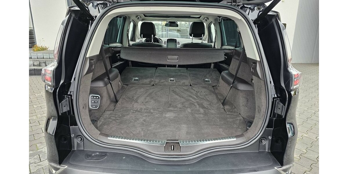 Renault Espace V Intens 4 Control LED RFK 7-Sitzer 130.673 km 16.990 &euro; Löhne 32584