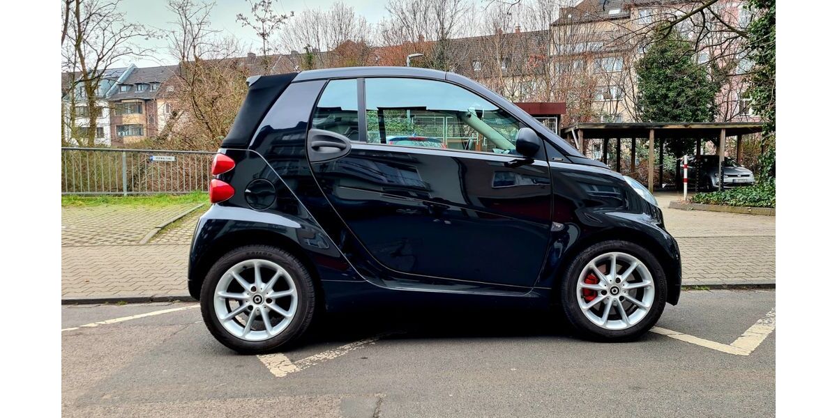 Smart ForTwo 105.275 km 6.499 &euro; Krefeld 47804
