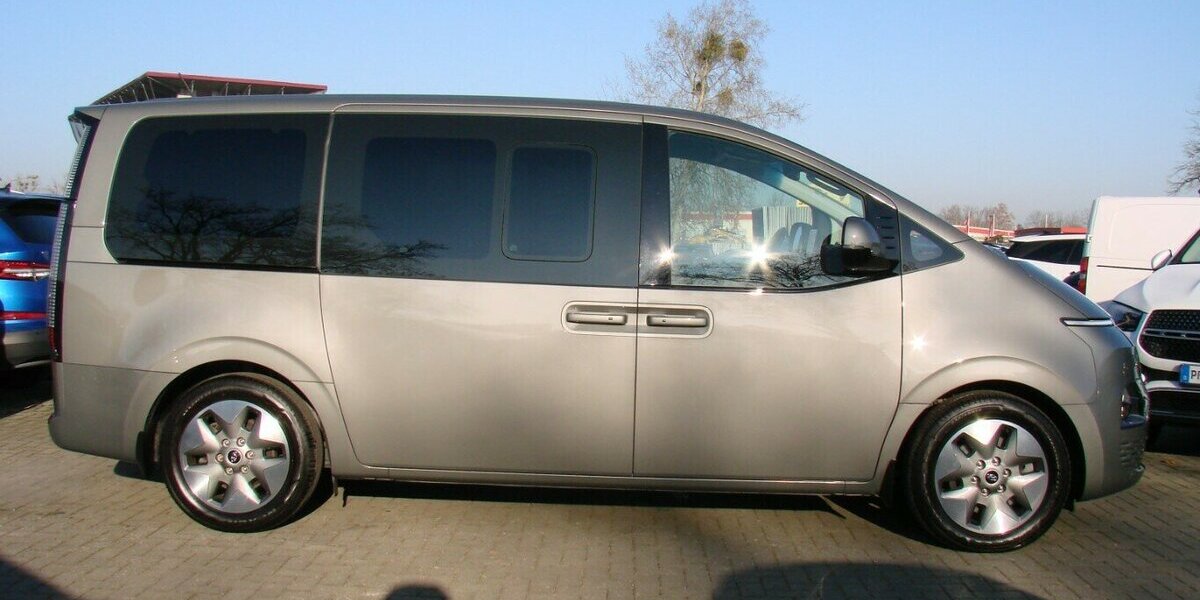 Hyundai Staria Prime 2.2CRDI 9-Sitzer ACC LED 24.308 km 37.980 &euro; Falkensee 14612