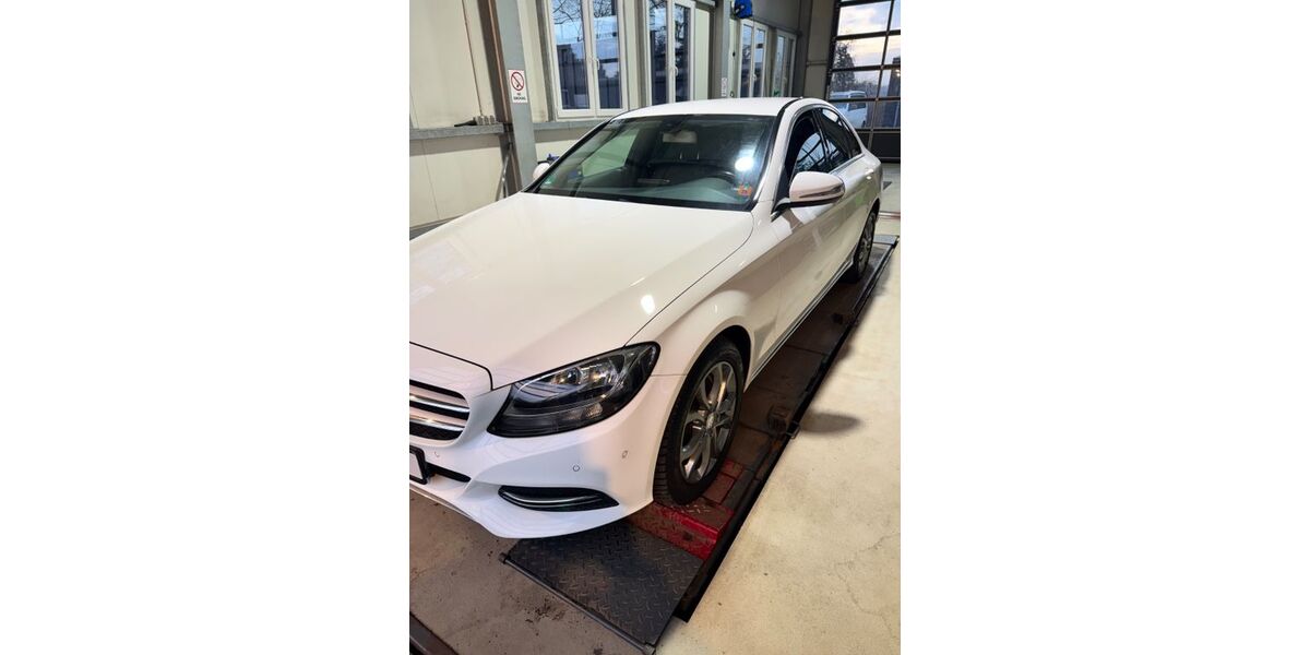 Mercedes-Benz C 250 242.000 km 12.250 &euro; Völklingen 66333