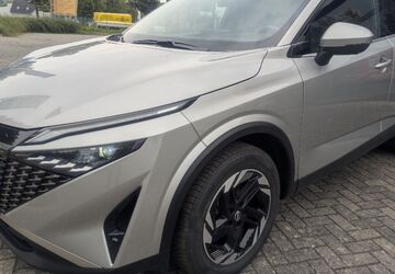 Nissan Qashqai 24.945 km 28.800 &euro; Neubrandenburg 17036