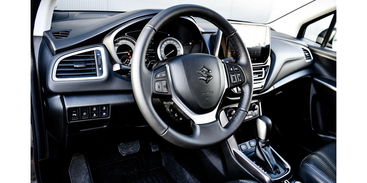 Suzuki S-Cross Comfort+ 1.5l AGS Hybrid ALLGRIP 24.950 km 27.990 &euro; Höchberg-Würzburg 97204