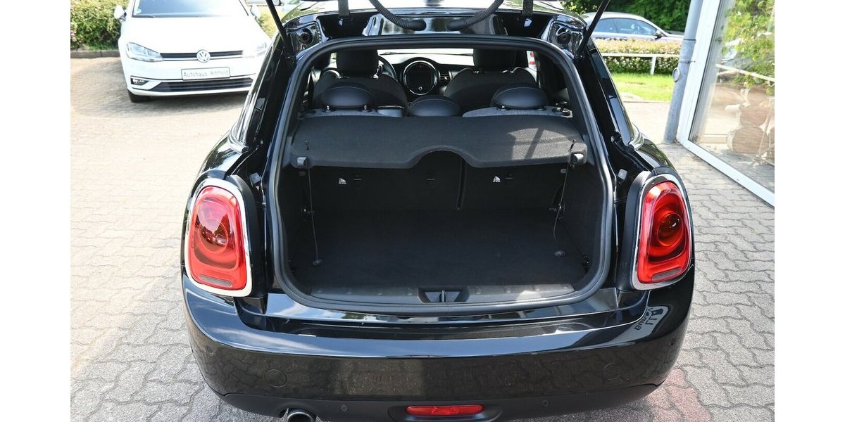 Mini Cooper 5-Türer Aut Navi Leder LED PDC 17erAlus 100.000 km 14.400 &euro; Seevetal - Hittfeld 21218