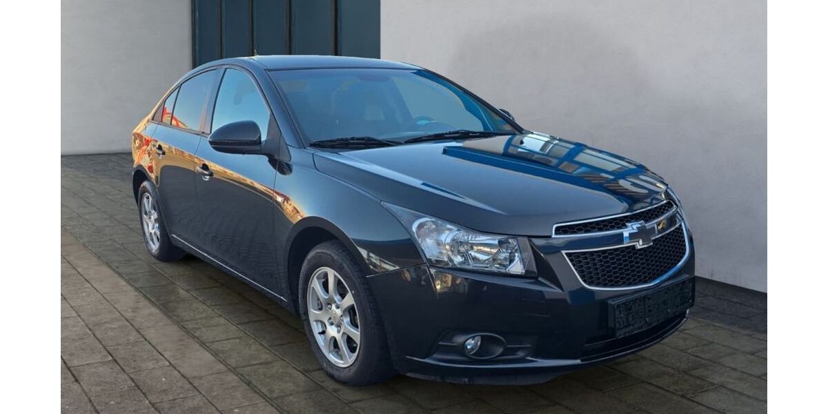 Chevrolet Cruze 92.000 km 5.480 &euro; Leimbach 36433