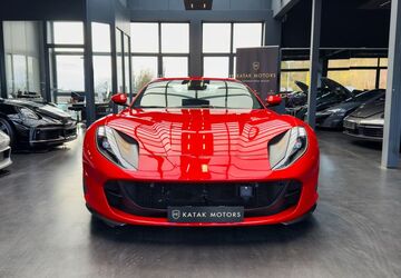 Ferrari 812 14.287 km 429.900 &euro; Bielefeld 33647