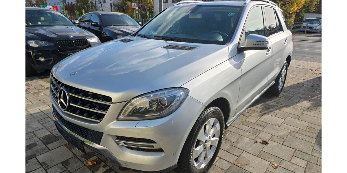 Mercedes-Benz ML 350 306.000 km 13.900 &euro; München, Pasing-Obermenzing 81247