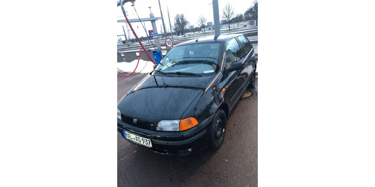 Fiat Punto 109.300 km 900 &euro; Halle (Saale) 06110