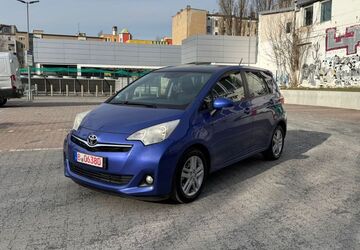 Toyota Verso-S 248.000 km 4.550 &euro; Berlin 13347