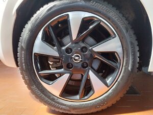 Opel Corsa e Elegance SHZ NAVI KAM ALLWETTER 17.373 km 18.880 &euro; HAAN 42781