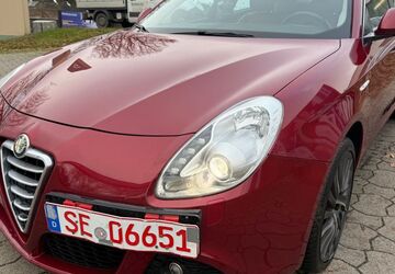 Alfa Romeo Giulietta 191.790 km 5.900 &euro; Trappenkamp 24610