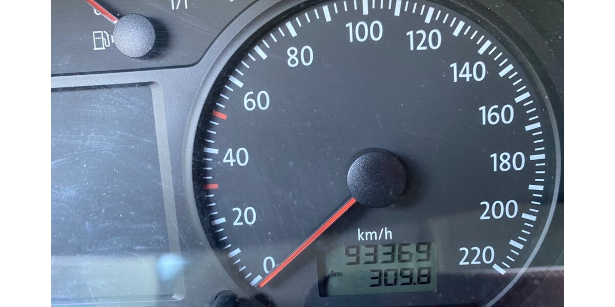 VW Polo 93.369 km 4.900 &euro; Jettingen-Scheppach -Scheppach 