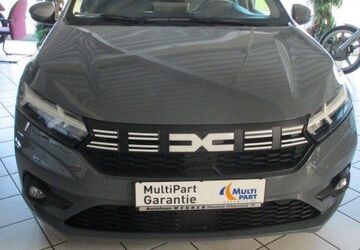 Dacia Sandero 8.696 km 16.485 &euro; Neustadt /Coburg 96465