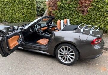 Fiat 124 Spider 66.500 km 19.400 &euro; Hamburg 22399