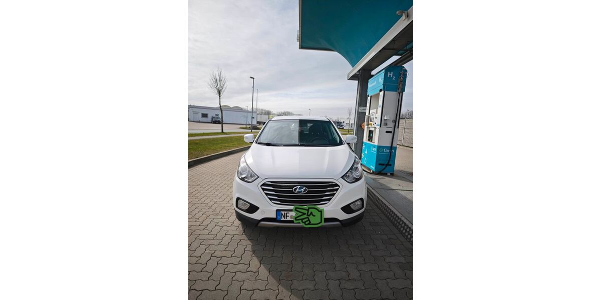 Hyundai ix35 94.000 km 5.699 &euro; Leck 25917