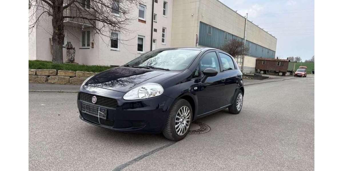 Fiat Grande Punto 99.885 km 3.499 &euro; Weil Im Schoenbuch 71093