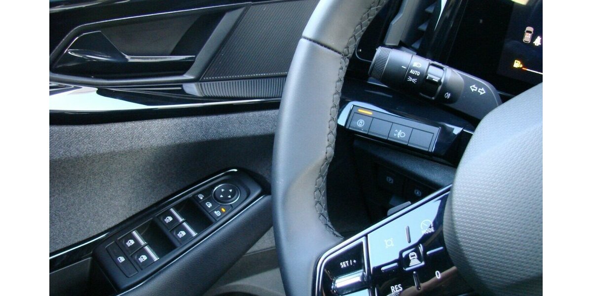 Renault Austral 1,3 TCe 160 Mild-Hybrid Evolution Temp 2.698 km 28.980 &euro; Falkensee 14612