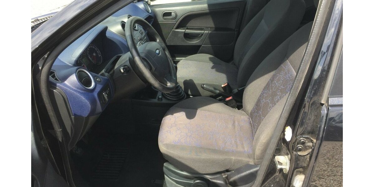 Ford Fiesta Ambiente,4 Türig,Tüv Neu! 136.000 km 2.990 &euro; Himmelkron 95502