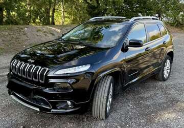 Jeep Cherokee 128.000 km 17.499 &euro; Staufenberg 34355