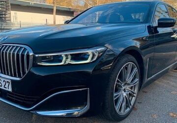 BMW 750 59.000 km 58.900 &euro; München 81827